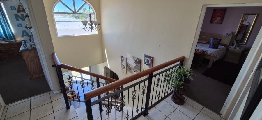 4 Bedroom Property for Sale in Summerstrand Eastern Cape